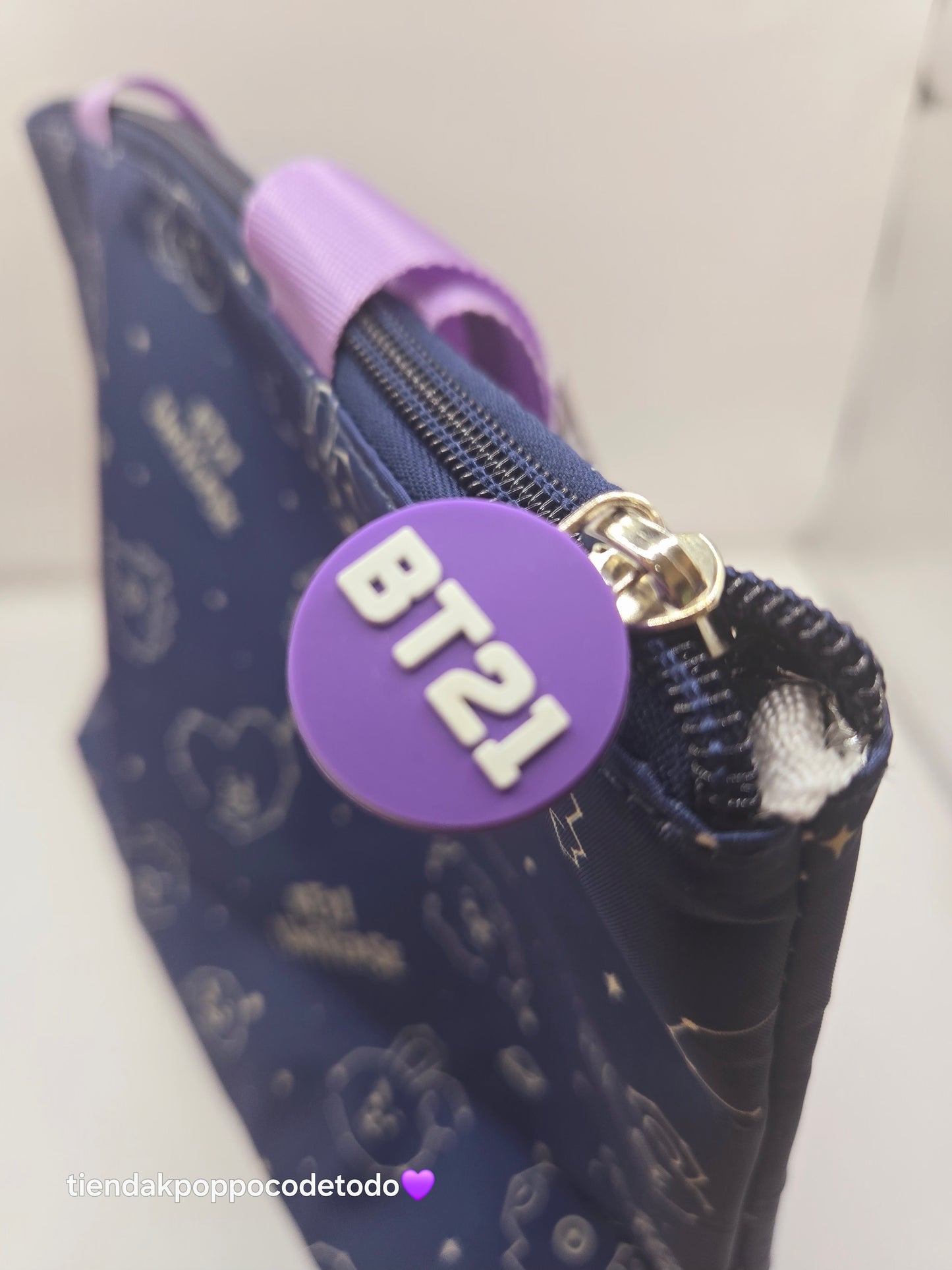 Lonchera universtar BT21