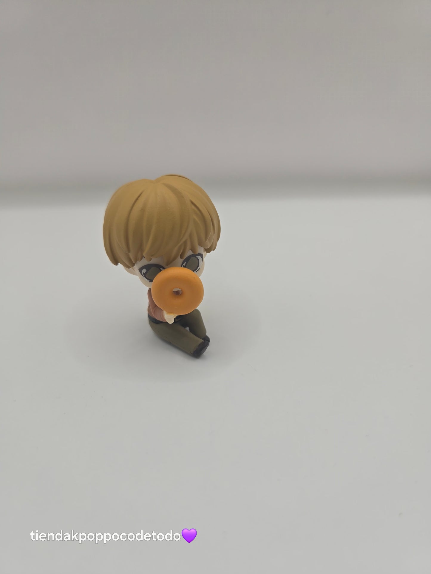 Figuras de integrantes de BTS