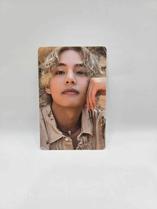 Photocard V Layover 3