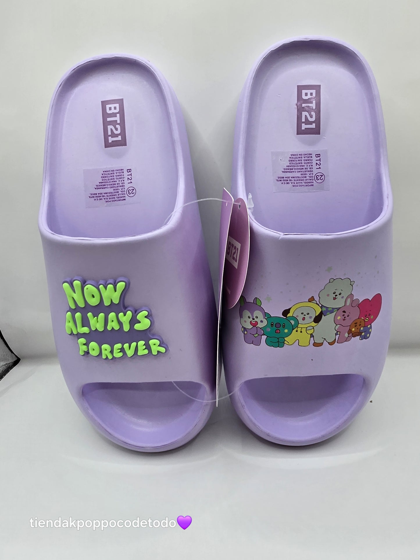 Sandalias BT21