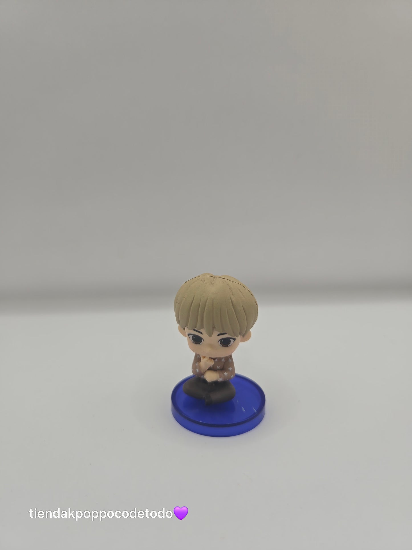 Figuras de integrantes de BTS